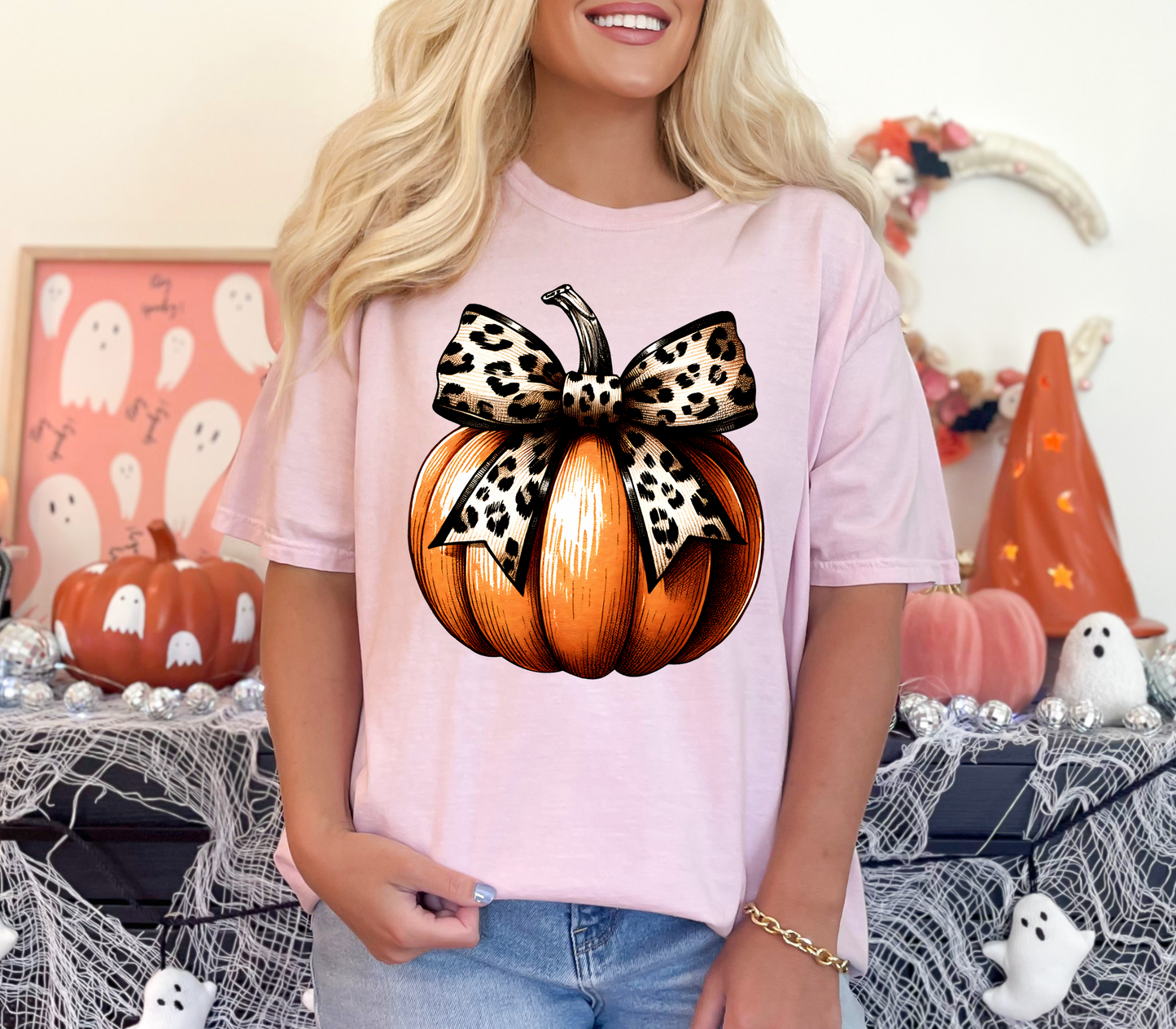 Pumpkin with Leopard Bow